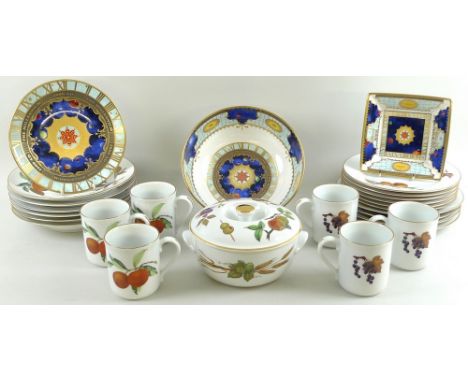 A Royal Worcester part dinner and tea service, decorated in Evesham pattern, comprising lidded tureen, six large bowls, 23cm,