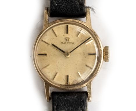 A LADIES 9CT GOLD OMEGA COCKTAIL WATCH*NOT RUNNING* CHAMPAIGN DIAL WITH BATON MARKES.Movement: Manual wind.Case: Diameter app