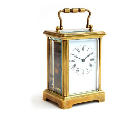 A FRENCH CARRIAGE CLOCK WITH KEYCase: WIDTH 8cm, HEIGHT 11cm, DEPTH 61/2 cm 