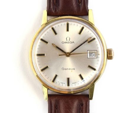 A GENTLEMAN'S STEEL AND GOLD PLATED OMEGA GEVÉVE WRIST WATCH DATED 1968, REF 1380098, CHAMPAGNE DIAL with gold baton markers,