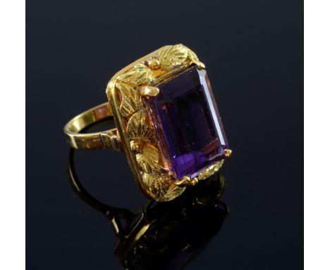 Amethyst ring in foliate gold mount 15.36 carats in 18ct  gold