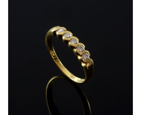 Five stone diamond ring in 18ct yellow gold