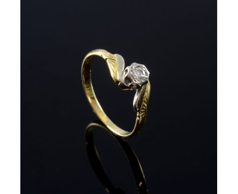 Single stone diamond ring in 18ct gold