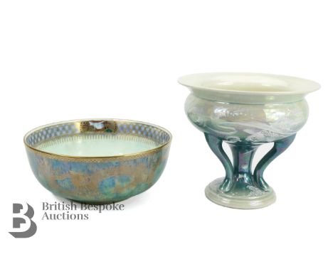 Wedgwood lustre dragon bowl, circa 1920. The bowl having a mottled exterior decorated with three gilded chasing dragon and pe