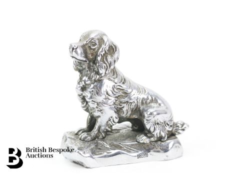 Desmo motoring mascot, depicting a spaniel, approx 7 x 7 cms.&nbsp;