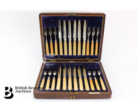 Edward VII silver bladed twelve piece fruit and fork set, Sheffield dated 1904, mm Allen &amp; Darwin, in the original presen