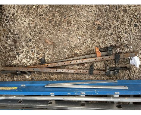 3 sash clamps 