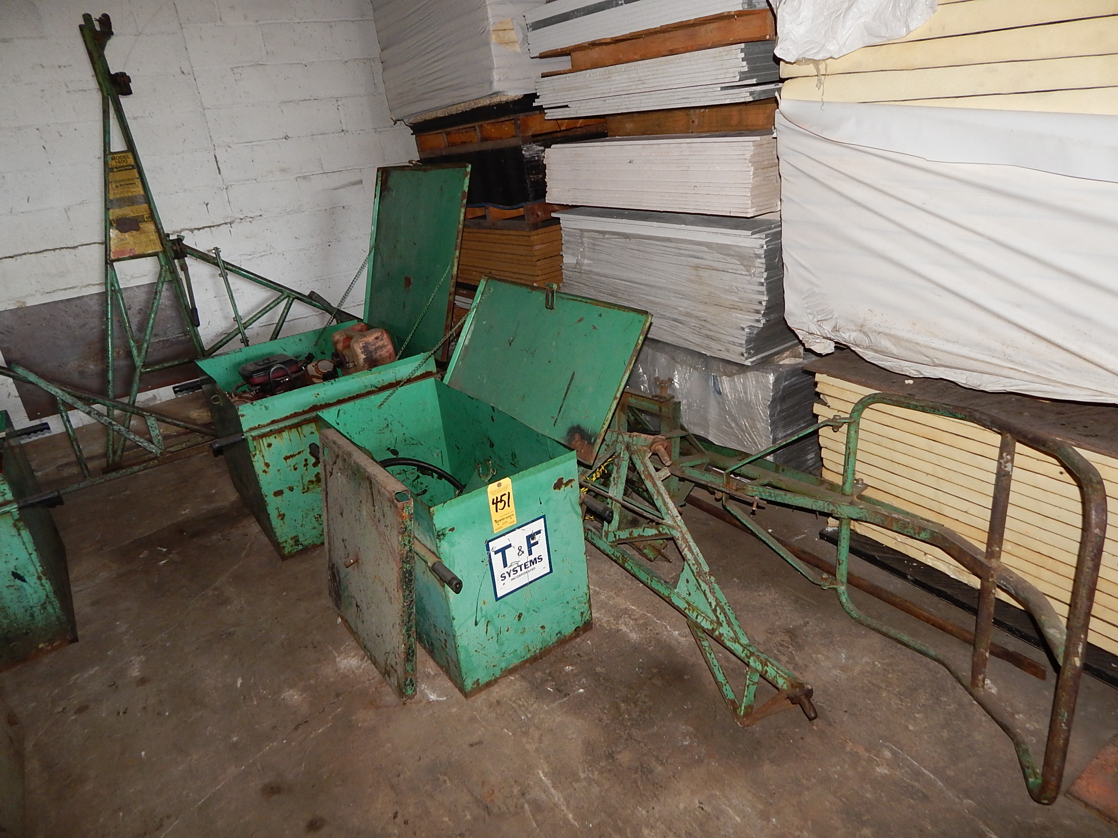 { Choice of lots 450,451 } Garlock Model 1400 GasPowered Hydraulic