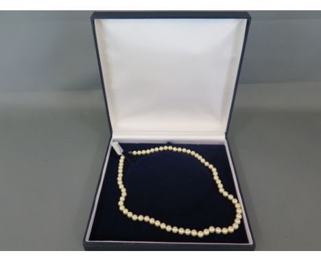 A freshwater cultured pearl necklace - Clasp stamped 14K - Length 46cms
Condition Report: Good