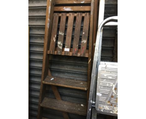 WOODEN STEP LADDERS