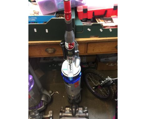 DYSON DC18 ROLLER BALL VACUUM CLEANER
