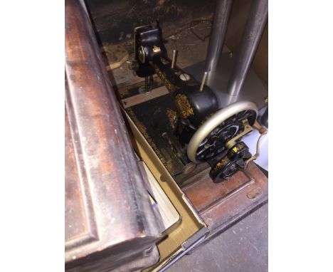 SEWING MACHINE - (SINGER MANUAL)