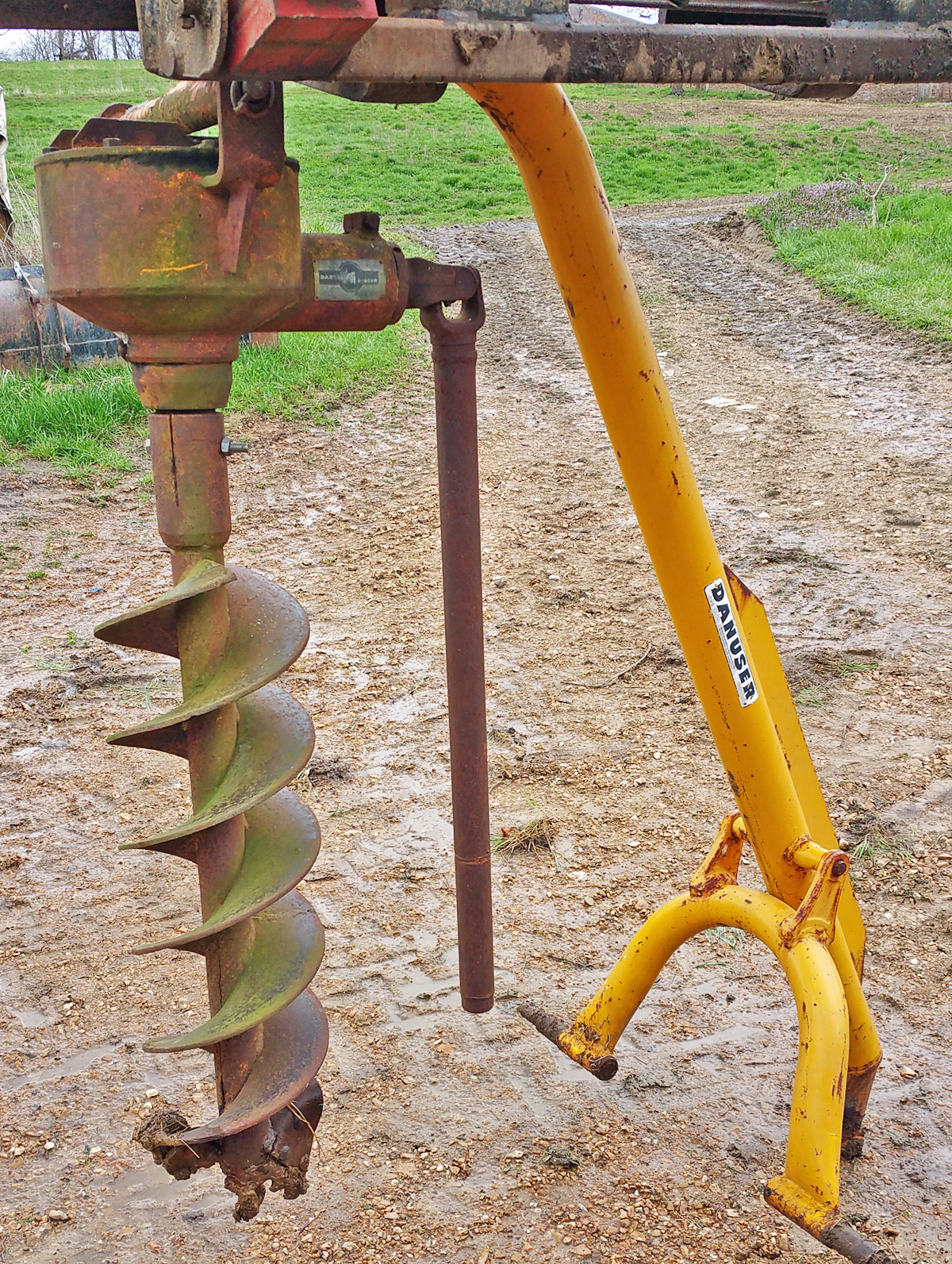 Danuser 3pt. post hole digger w/2augers