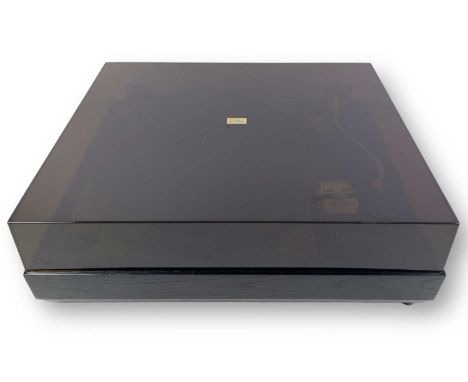 Linn Sondek LP12 transcription turntable with Linn Basik LV V tonearm. Serial no: 049339. A&amp;R cartridge included and a da