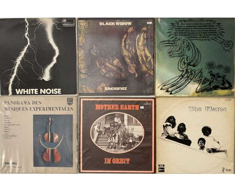 UK PSYCH / PROG - LP COLLECTION. A collection of 31 x LPs. Artists/ Titles include Various - Glastonbury Fayre Festival (AK 3