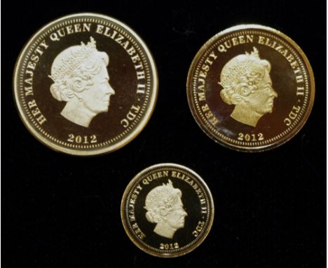 A Queen Elizabeth II The 2012 diamond jubilee double portrait gold coin set including  sovereign, half sovereign and quarter 