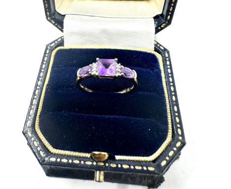 9ct gold diamond &amp; amethyst dress ring (1.6g) 