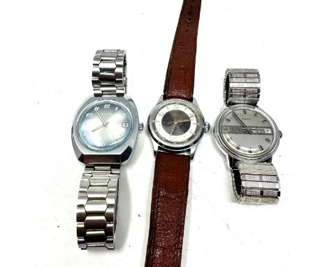 3 vintage gents wrist watches inc anker sekonda timex the watches are ticking 