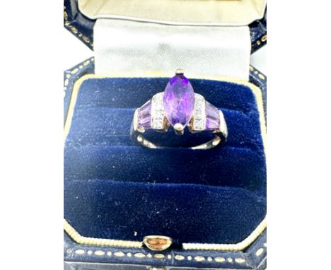 9ct gold diamond &amp; amethyst dress ring (2.4g) 