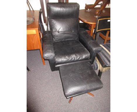 Soda Galvano, mid 20th Century black button leather upholstered armchair with ottoman stool 
