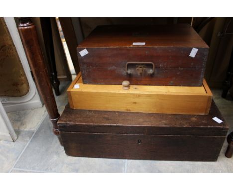 A cased Ellams Duplicator with duplication paper, a pen, duplicating ink (in original box) and roller 