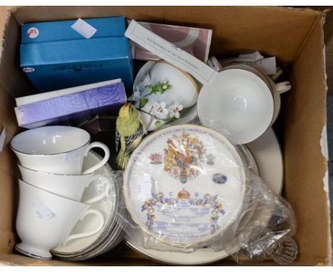 A Wedgwood tea/dinner service, commemorative ware etc (1 box)