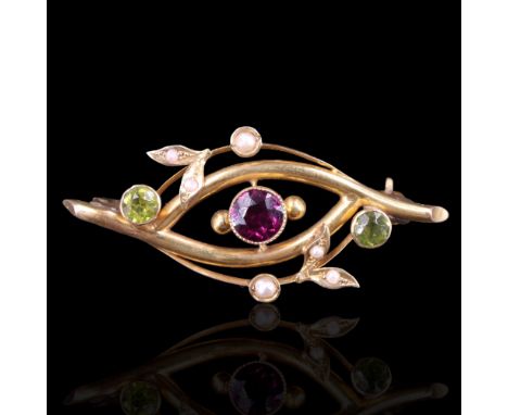 A late Victorian 9 ct gold, peridot, almandine and seed pearl adorsed-sprig  brooch, 42 mm, 2.8 g