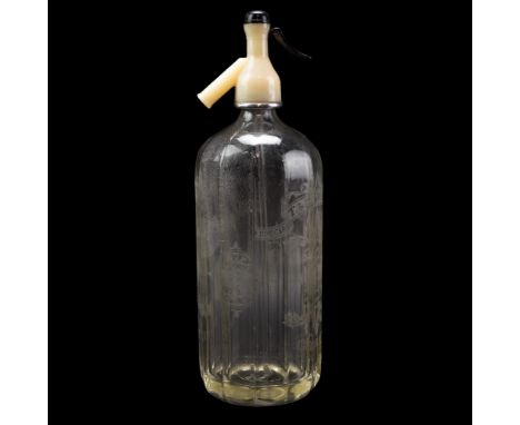 A T &amp; R Smith of Chorley etched glass soda syphon, second quarter 20th Century, 33 cm 