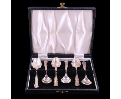 A 1960s cased set of silver teaspoons, William Hutton &amp; Sons Ltd, Sheffield, 1963, 72 g