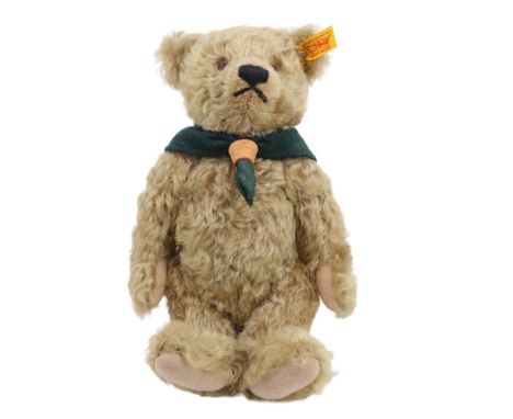 A 2007 Steiff Scouts Centenary Bear, 000713, 26.5 cm
