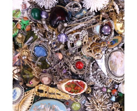 A large quantity of vintage costume jewellery