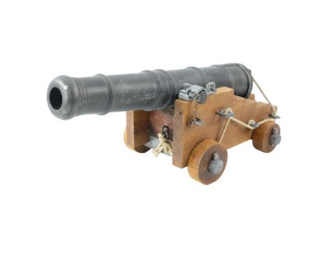 A scale model Georgian naval cannon, 27 cm x 11 cm high