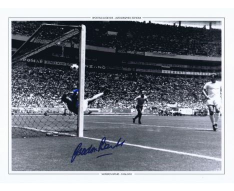 Autographed GORDON BANKS 1970 ENGLAND 16 x 12 Photographic-Edition showing the England goalkeeper making an incredible save f