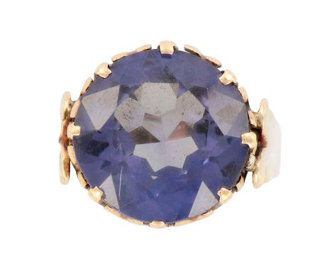 Beautiful vintage Victorian style ladies ring with a large eye catching round sapphire. Weight 7.5 grams. Size 6.25. Tested 1