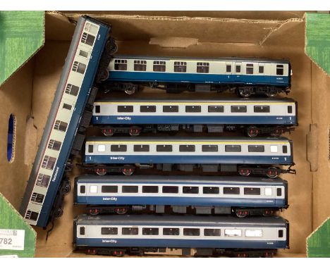 Six OO gauge coaches to include four Hornby Inter-City and two Bachmann examples.