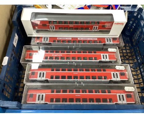 Marklin #43586 HO Gauge Outline Continental Bi-Level Cab Control Car, together with Four Fleischmann HO Gauge Bi-Level Coache