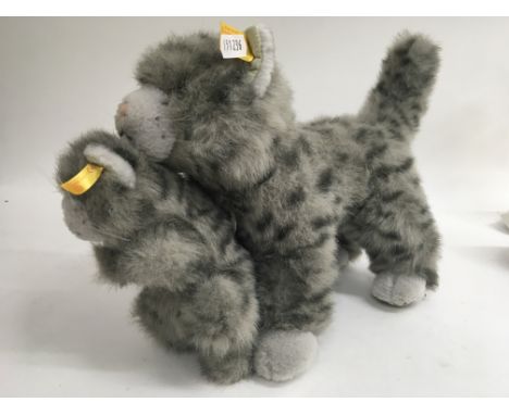 A Steiff 'Mizzy' cat and kitten.