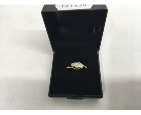 18ct gold & platinum diamond ring. Size approx R Weight approx 3G