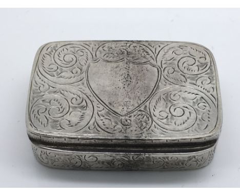 A small sterling silver engraved snuff box