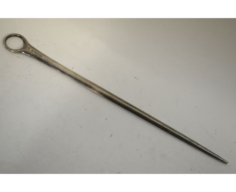 A George III silver meat skewer with ring finial, William Stephenson (probably), London 1794, 32 cm, 3.3 cm
