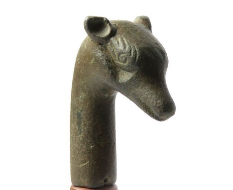 Post Medieval Zoomorphic Terminal, circa 17th-18th century. A cast bronze terminal in the form of a hound or doe with a long 