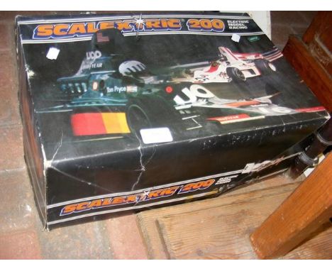 Vintage Scalextric 200 Racing Set in box 