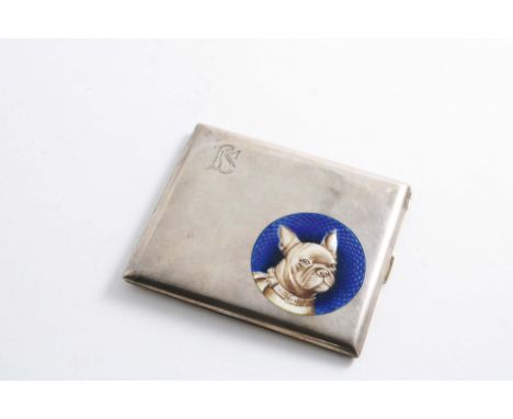 A LATE 19TH / EARLY 20TH CENTURY AUSTRO-HUNGARIAN CIGARETTE CASE with an enamelled circular vignette on the cover, depicting 