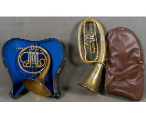 Waldhorn und Tenorhorn. Deutsch 20. Jh. Messing, bez. „K.(arl) Deimer“ / „Sander“, eines im Koffer, das andere in Tragetasche