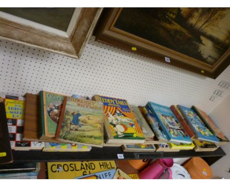 Large parcel of vintage children's annuals/books