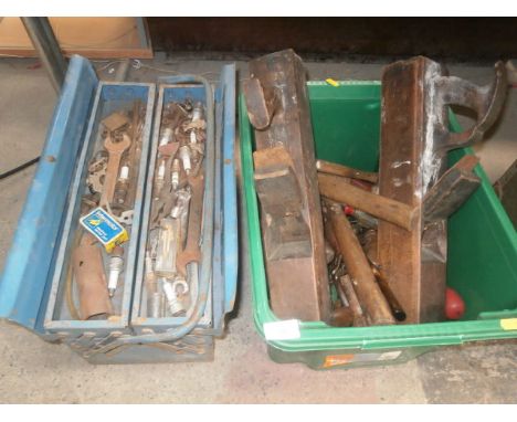 2 boxes of vintage tools