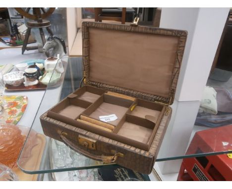 Vintage jewellery travel case