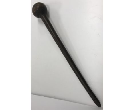 A circa 1900 Zulu rhinoceros horn knobkerrie, 47.5 cm long, 340 g CONDITION REPORTS Has knocks and bumps throughout.  A sligh