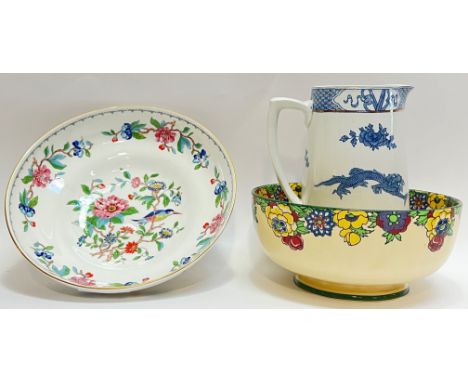 A mixed group of ceramics comprising an Aynsley footed bowl decorated with polychrome enamels depicting a bird and flowers (m