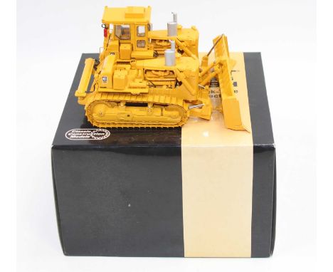 CCM Classic Construction Models 1/48th scale diecast model of a CAT SXS D9H Track Type Tractor, exhaust and 1 hand rail loose